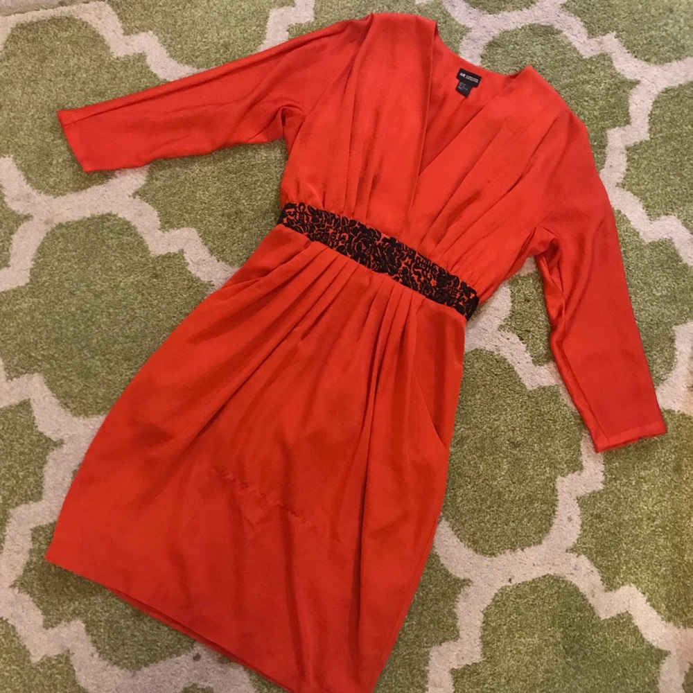 H&M 3/4 sleeve satin orange dress with pockets